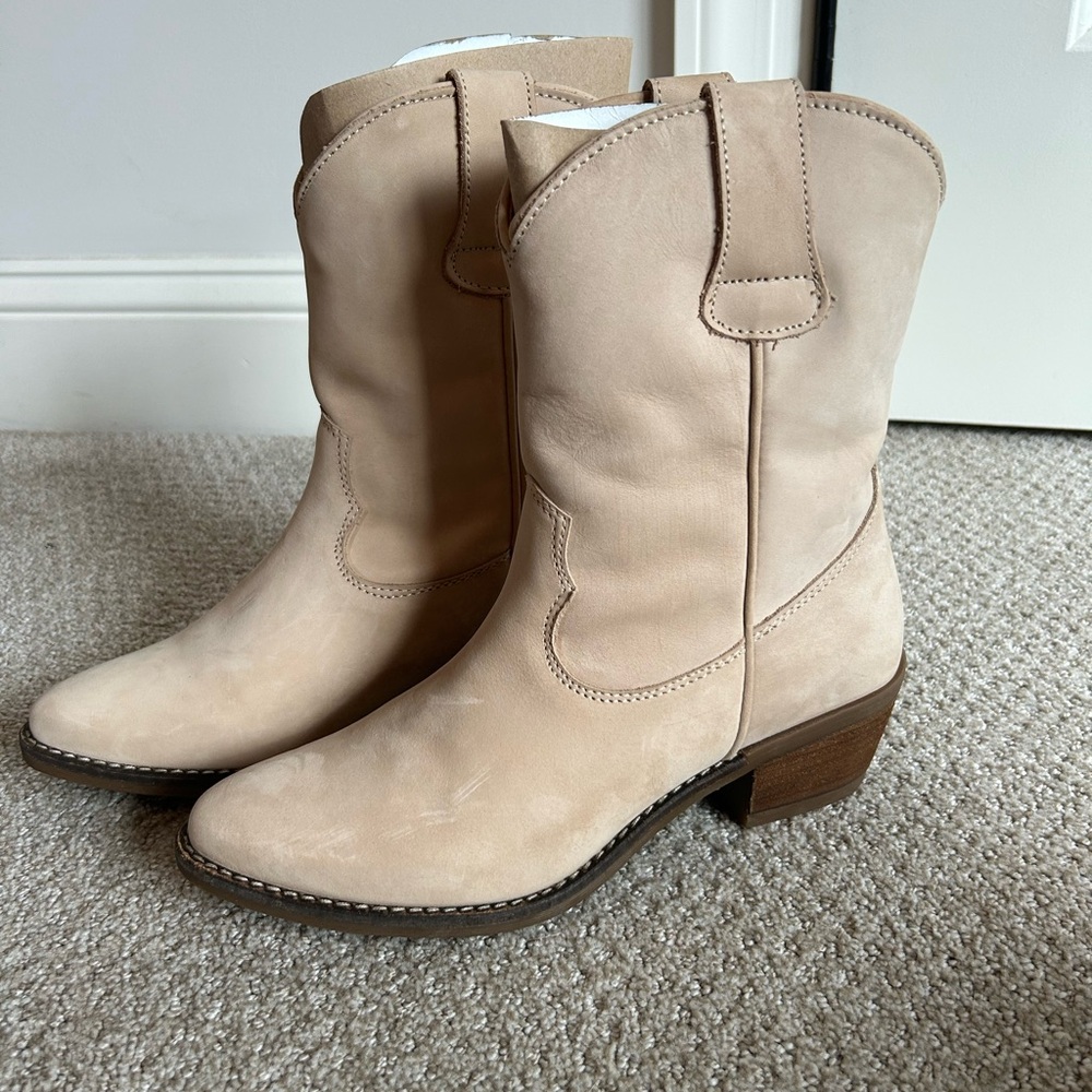 Steve Madden Beige Harmony Boots